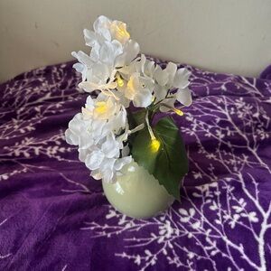 Led lighup white artificial hydrangeas flower with green vase